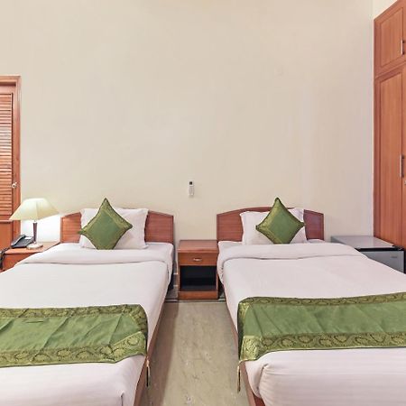 Treebo Trip The Nest Corporate Otel Greater Noida Dış mekan fotoğraf