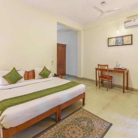 Treebo Trip The Nest Corporate Otel Greater Noida Dış mekan fotoğraf