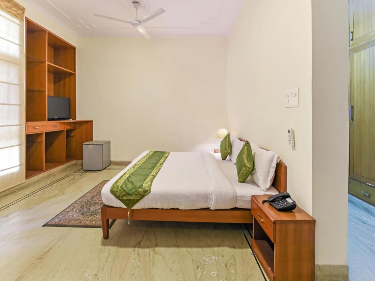 Treebo Trip The Nest Corporate Otel Greater Noida Dış mekan fotoğraf