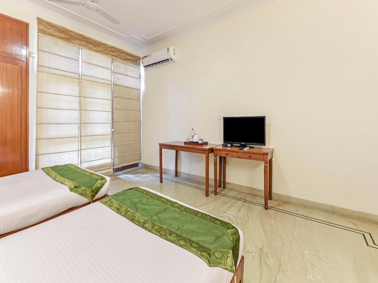 Treebo Trip The Nest Corporate Otel Greater Noida Dış mekan fotoğraf